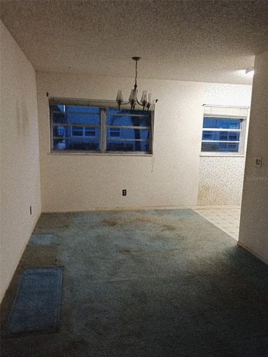For Sale: $89,990 (2 beds, 2 baths, 1000 Square Feet)