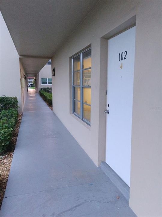 For Sale: $89,990 (2 beds, 2 baths, 1000 Square Feet)
