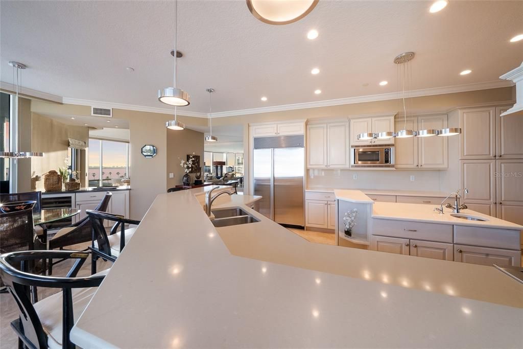 For Sale: $2,995,000 (3 beds, 3 baths, 3785 Square Feet)