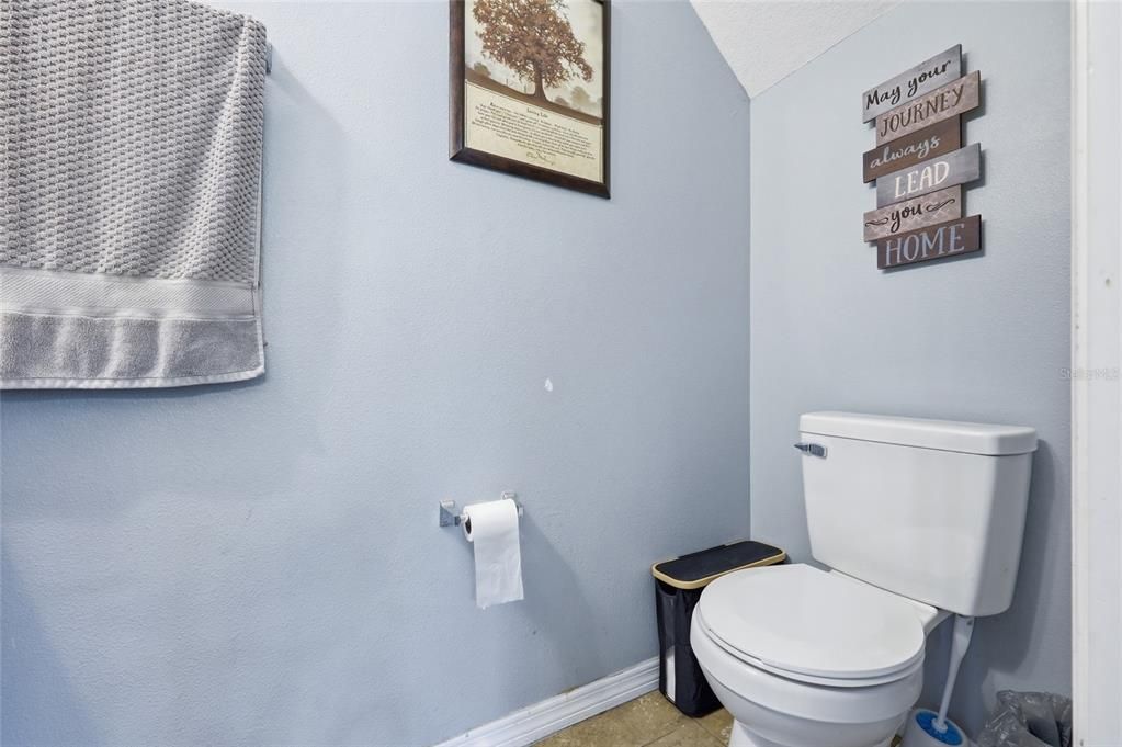For Sale: $415,000 (4 beds, 2 baths, 2809 Square Feet)