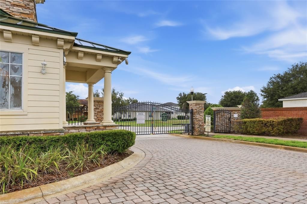 For Sale: $415,000 (4 beds, 2 baths, 2809 Square Feet)