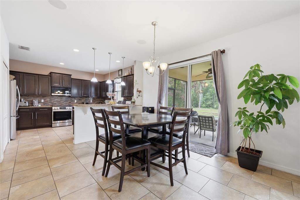 For Sale: $415,000 (4 beds, 2 baths, 2809 Square Feet)