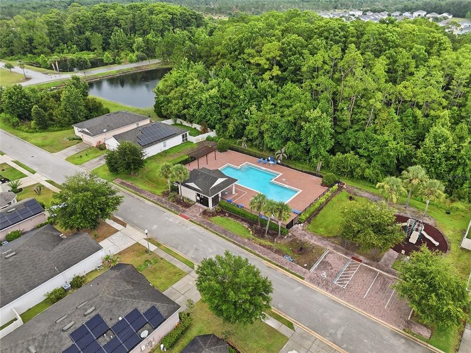 For Sale: $415,000 (4 beds, 2 baths, 2809 Square Feet)