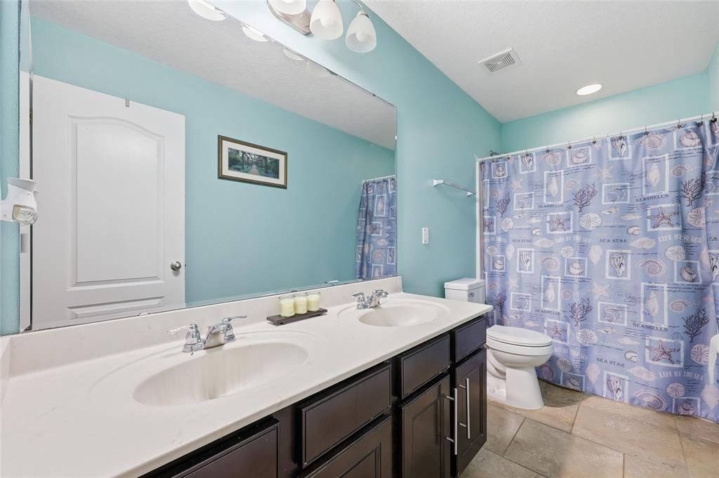 For Sale: $415,000 (4 beds, 2 baths, 2809 Square Feet)