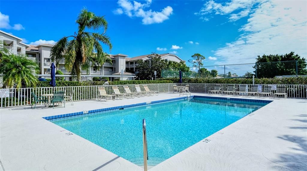 For Sale: $249,000 (2 beds, 2 baths, 1230 Square Feet)