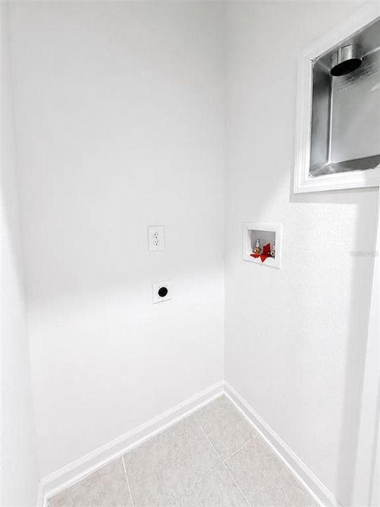 En Venta: $460,000 (4 camas, 3 baños, 2090 Pies cuadrados)