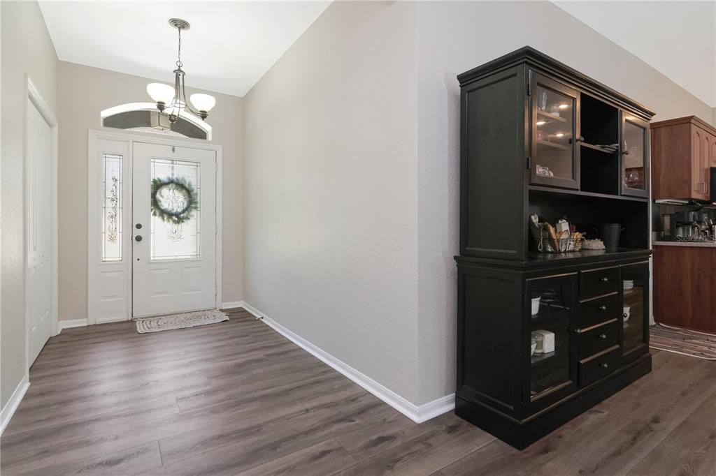 For Sale: $775,000 (3 beds, 2 baths, 2134 Square Feet)