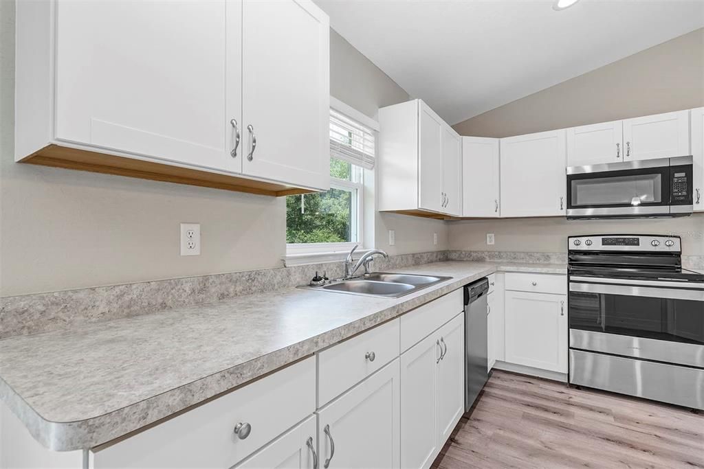 En Venta: $269,900 (3 camas, 2 baños, 1553 Pies cuadrados)