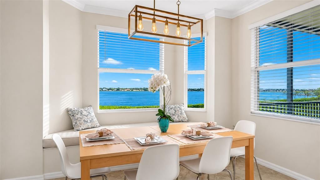 For Sale: $395,000 (2 beds, 2 baths, 1151 Square Feet)