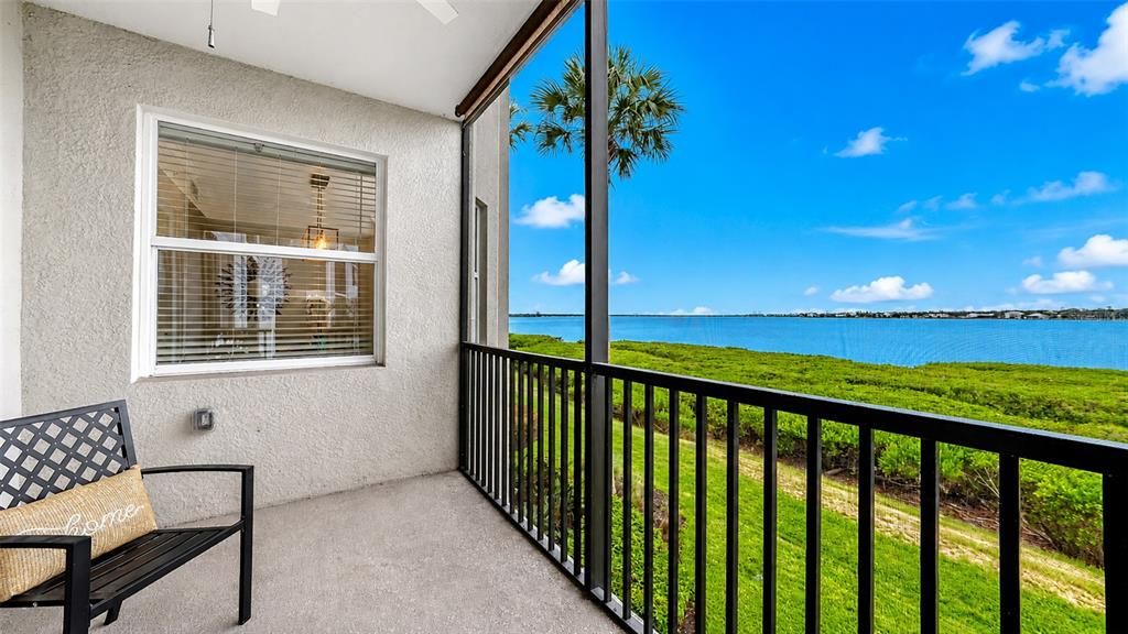 For Sale: $395,000 (2 beds, 2 baths, 1151 Square Feet)