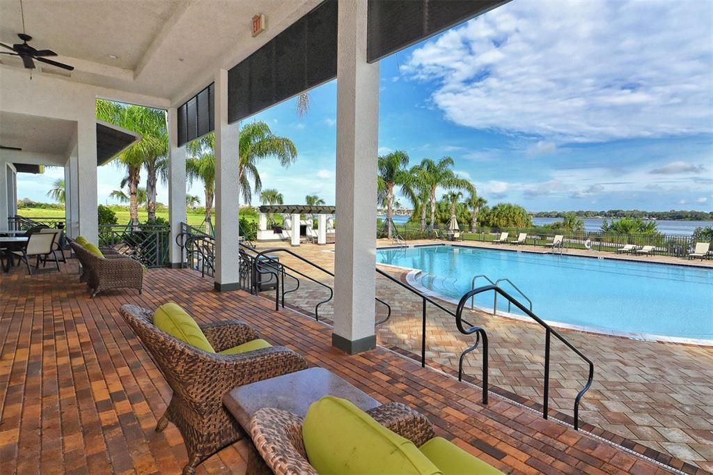 For Sale: $395,000 (2 beds, 2 baths, 1151 Square Feet)