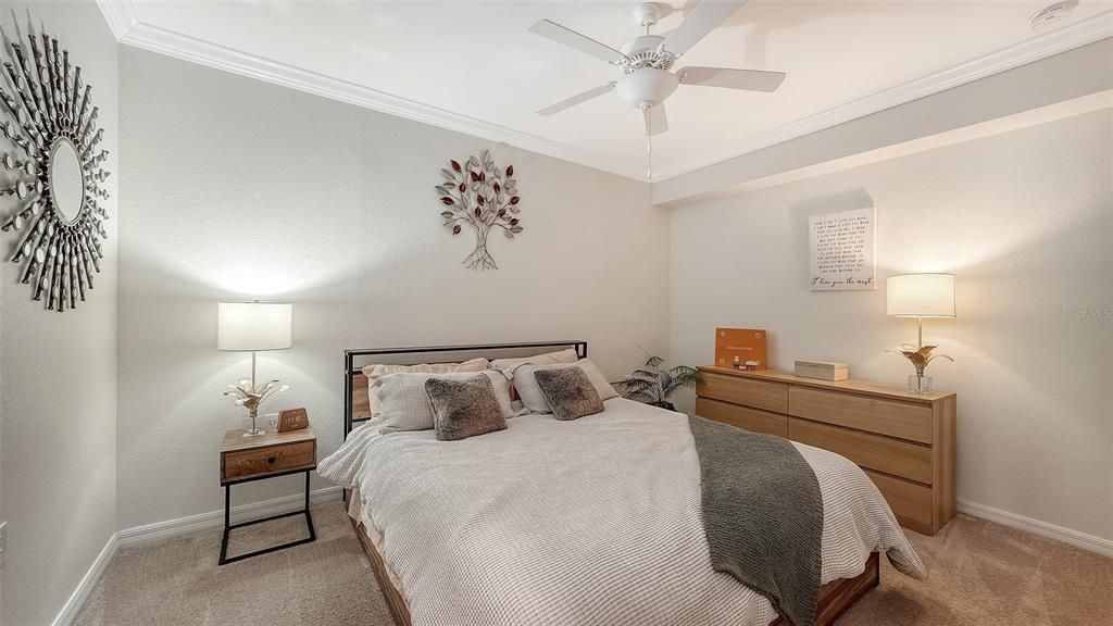 For Sale: $395,000 (2 beds, 2 baths, 1151 Square Feet)