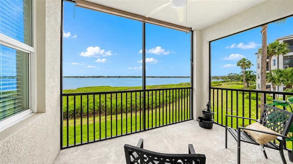 For Sale: $395,000 (2 beds, 2 baths, 1151 Square Feet)