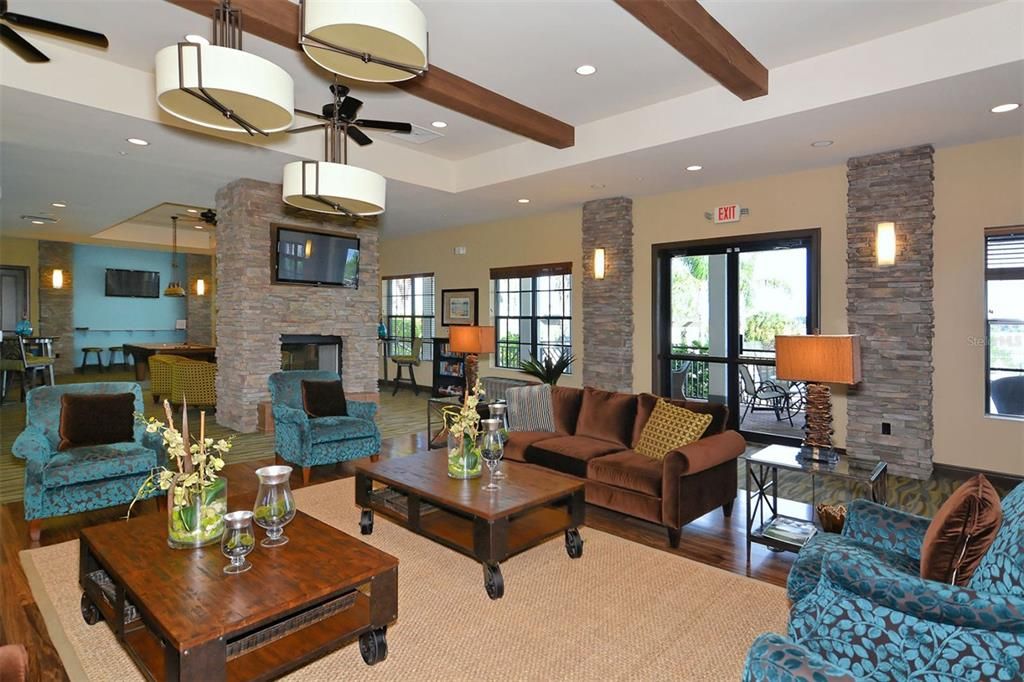 For Sale: $395,000 (2 beds, 2 baths, 1151 Square Feet)