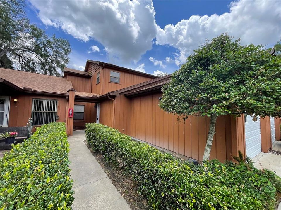 For Rent: $1,600 (3 beds, 2 baths, 1199 Square Feet)