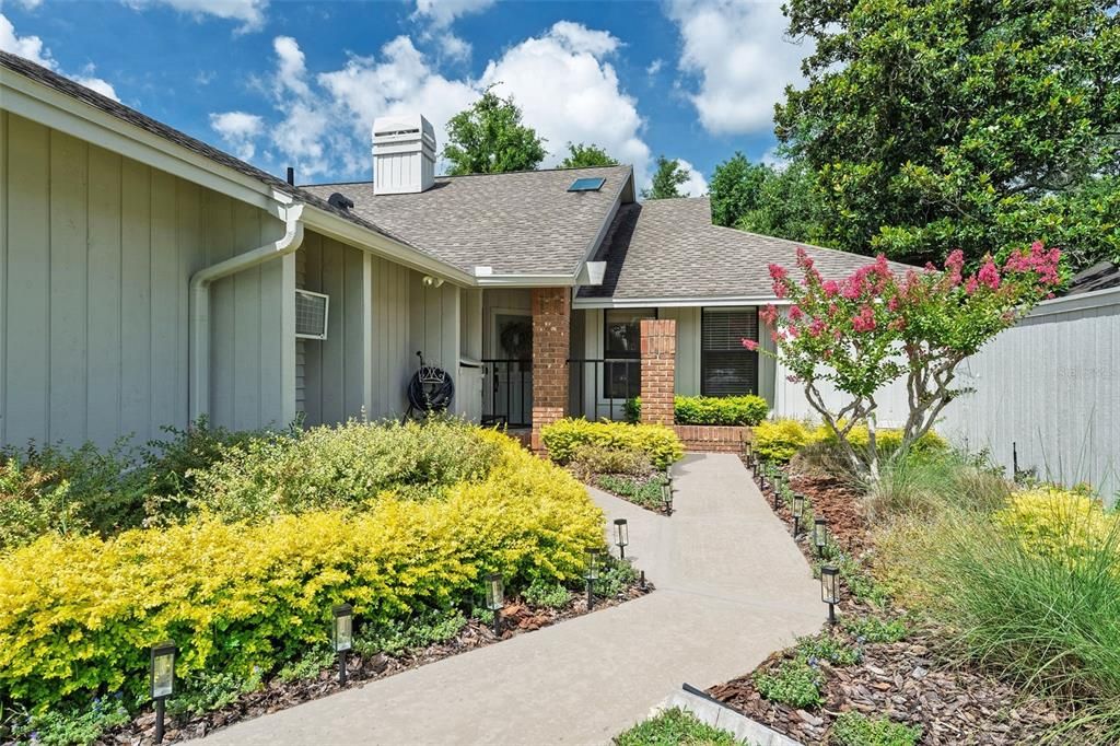 На продажу: $429,000 (3 спален, 2 ванн, 1833 Квадратных фут)