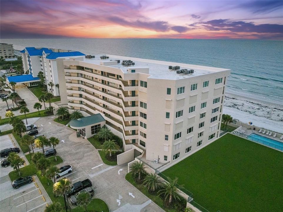 En Venta: $615,000 (2 camas, 2 baños, 1395 Pies cuadrados)