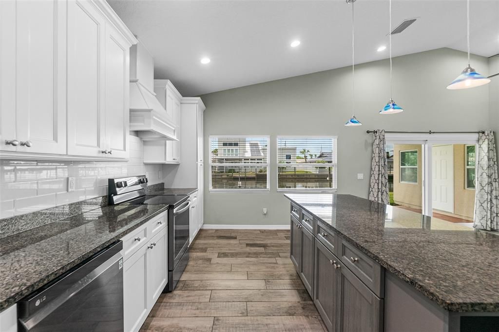 For Sale: $709,000 (3 beds, 2 baths, 1717 Square Feet)