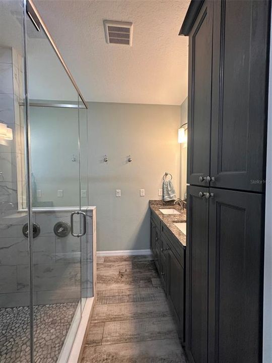 For Sale: $709,000 (3 beds, 2 baths, 1717 Square Feet)