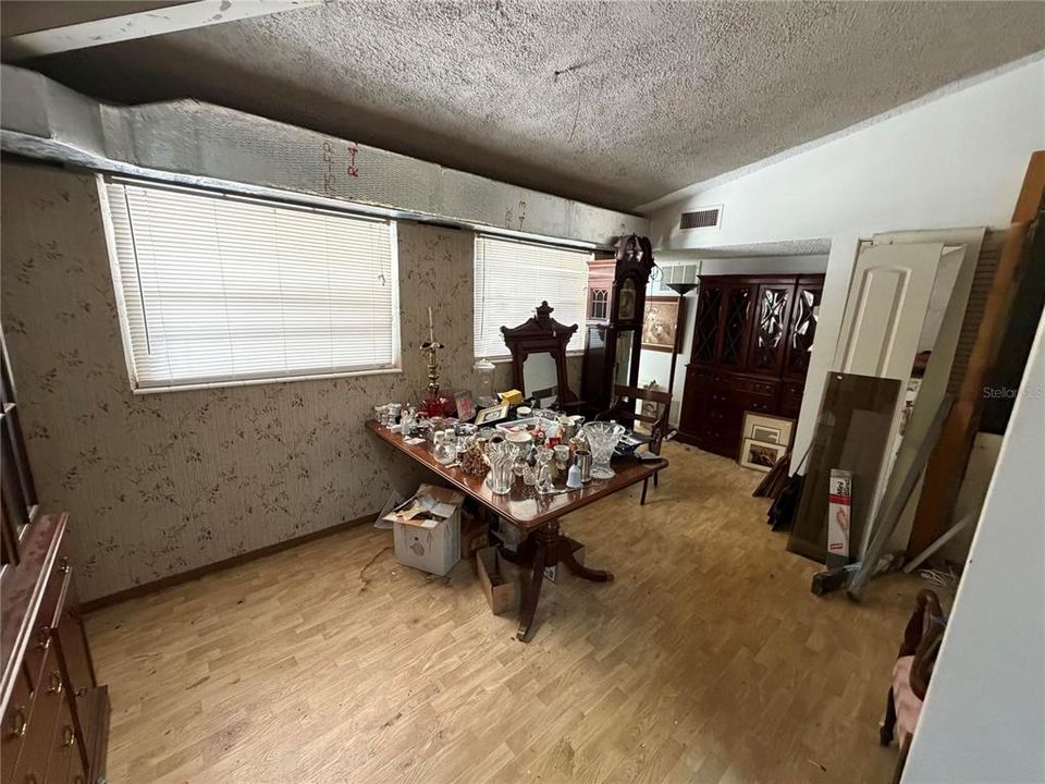 En Venta: $430,000 (3 camas, 2 baños, 1847 Pies cuadrados)