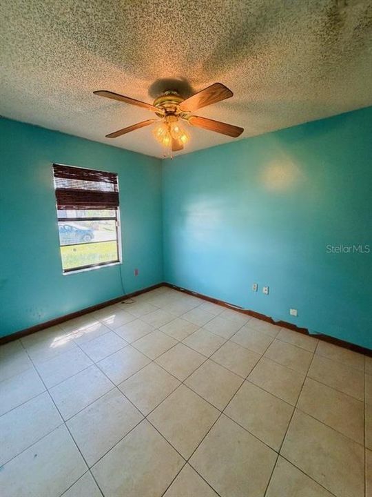 For Sale: $195,000 (3 beds, 2 baths, 1056 Square Feet)