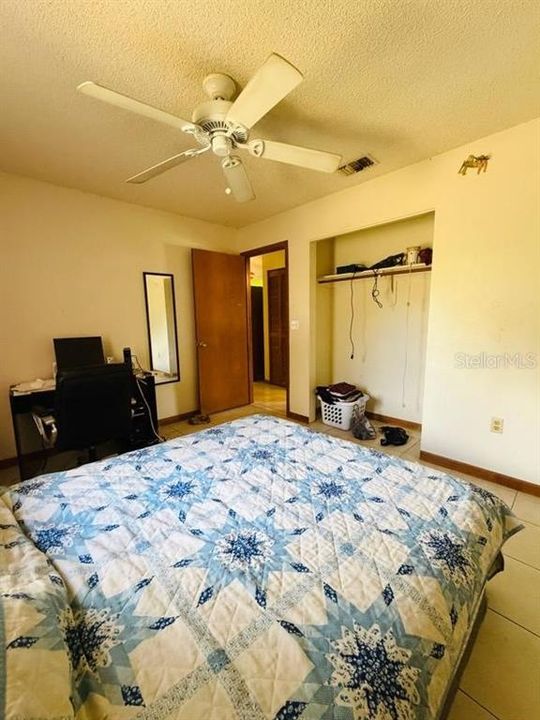 For Sale: $195,000 (3 beds, 2 baths, 1056 Square Feet)