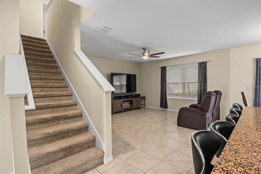 For Sale: $425,000 (5 beds, 3 baths, 2168 Square Feet)
