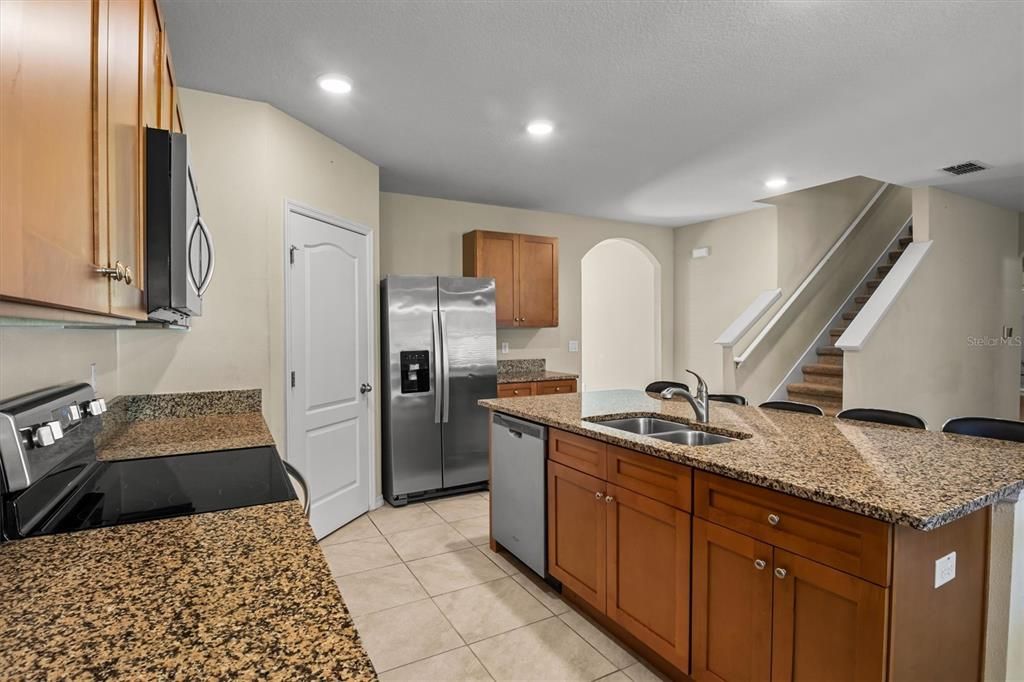 For Sale: $425,000 (5 beds, 3 baths, 2168 Square Feet)