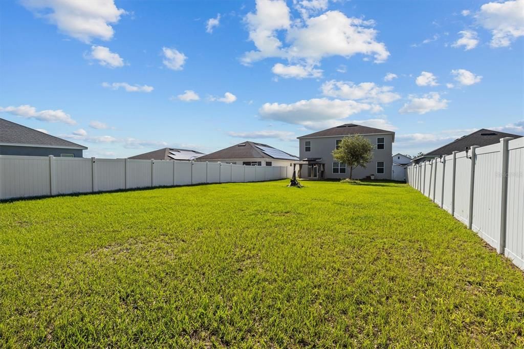 For Sale: $425,000 (5 beds, 3 baths, 2168 Square Feet)