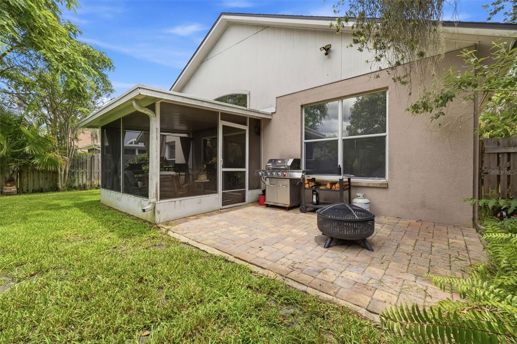 En Venta: $539,000 (4 camas, 2 baños, 1699 Pies cuadrados)