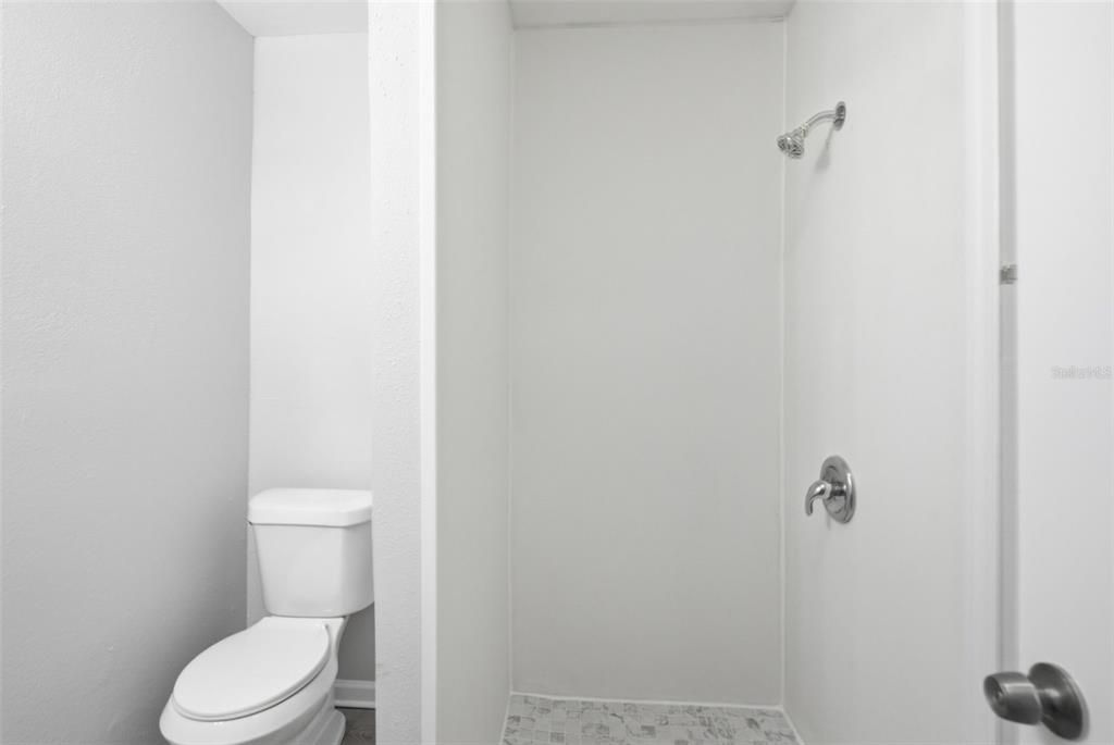For Sale: $289,999 (3 beds, 2 baths, 1209 Square Feet)