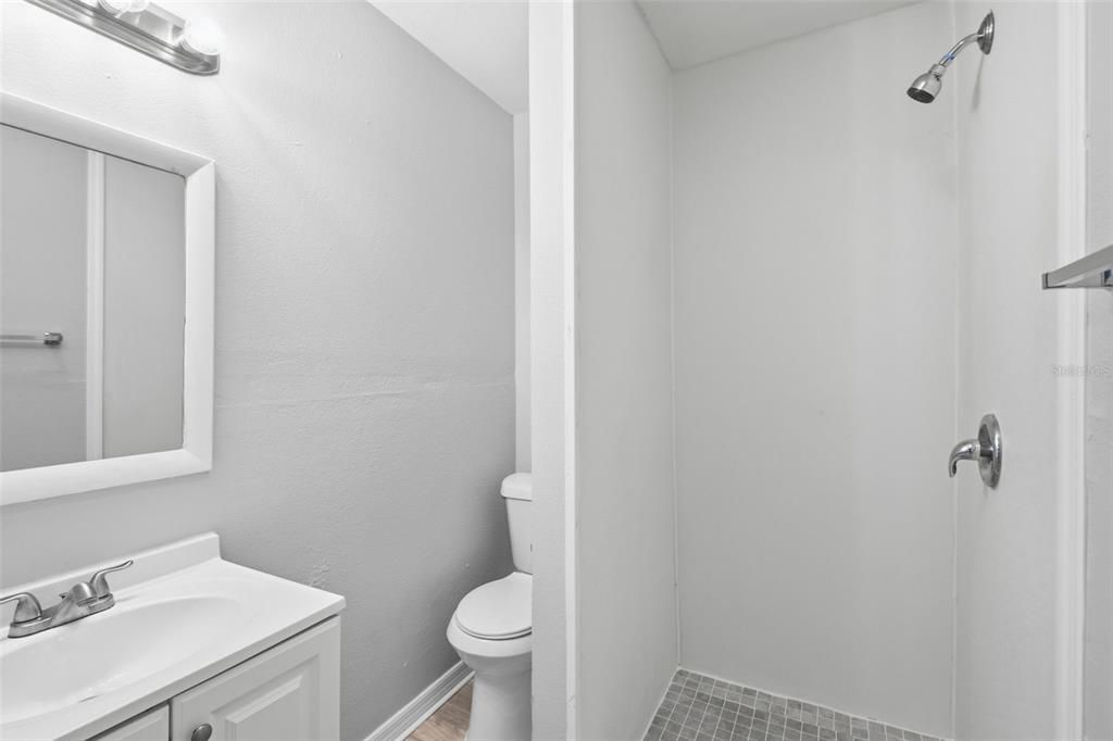 For Sale: $289,999 (3 beds, 2 baths, 1209 Square Feet)