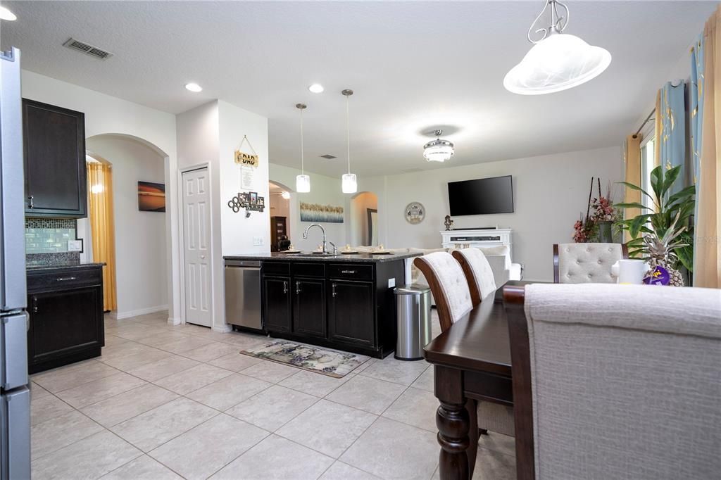 For Sale: $420,000 (4 beds, 2 baths, 2216 Square Feet)