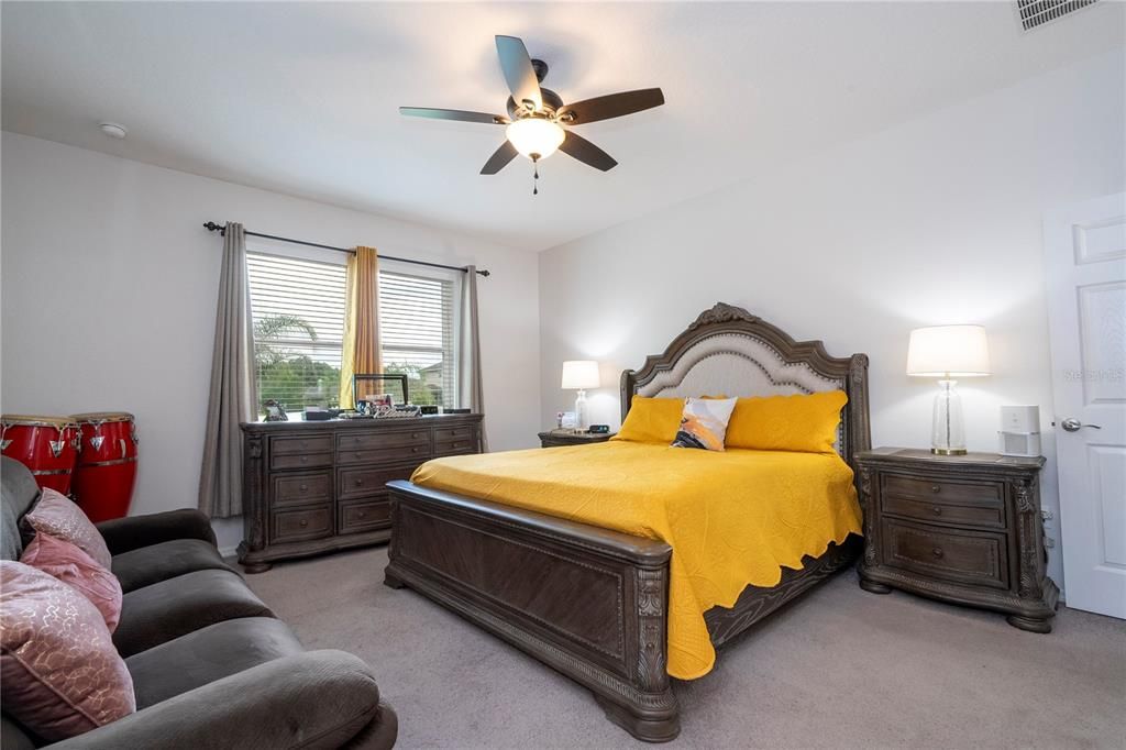 For Sale: $420,000 (4 beds, 2 baths, 2216 Square Feet)