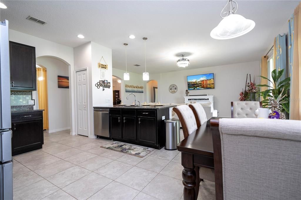 For Sale: $420,000 (4 beds, 2 baths, 2216 Square Feet)