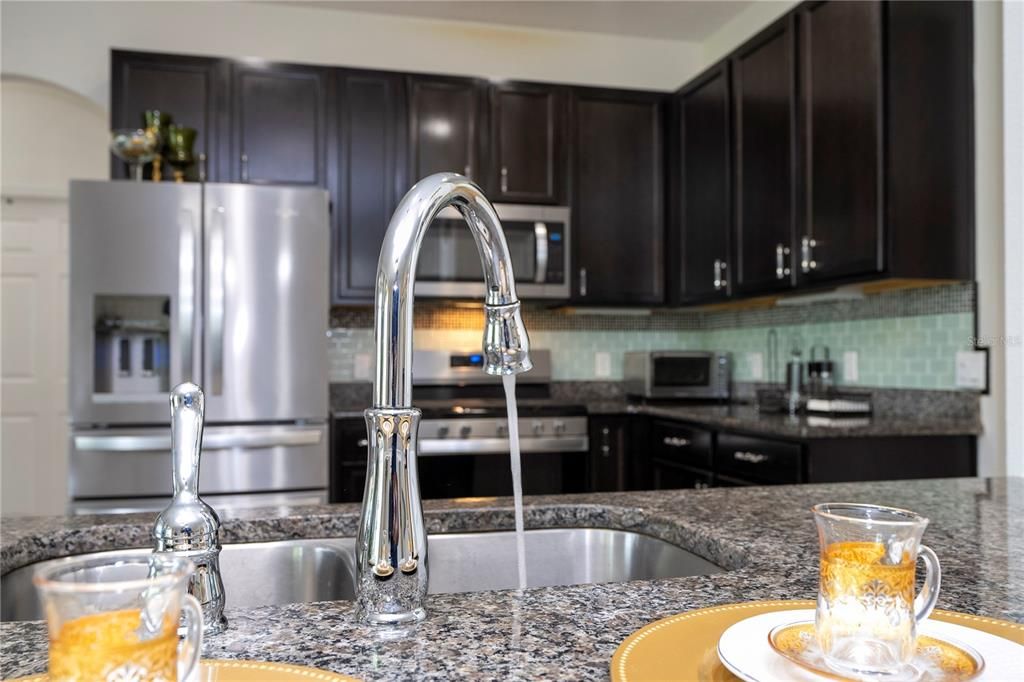 For Sale: $420,000 (4 beds, 2 baths, 2216 Square Feet)