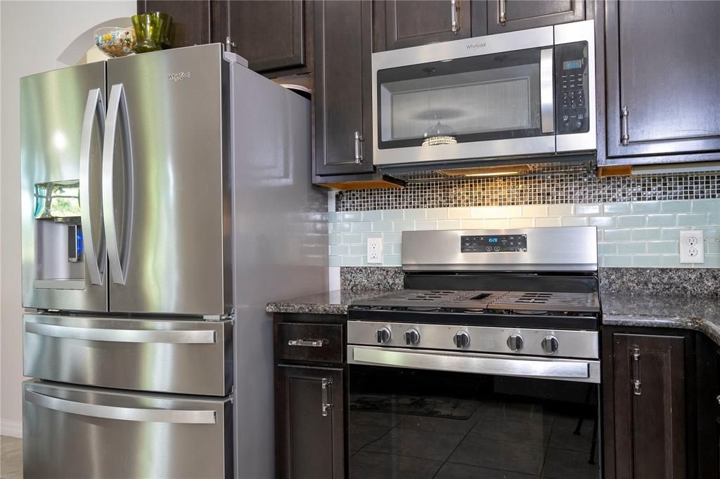 For Sale: $420,000 (4 beds, 2 baths, 2216 Square Feet)