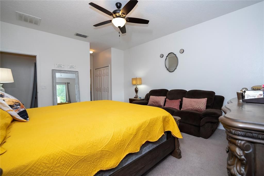For Sale: $420,000 (4 beds, 2 baths, 2216 Square Feet)