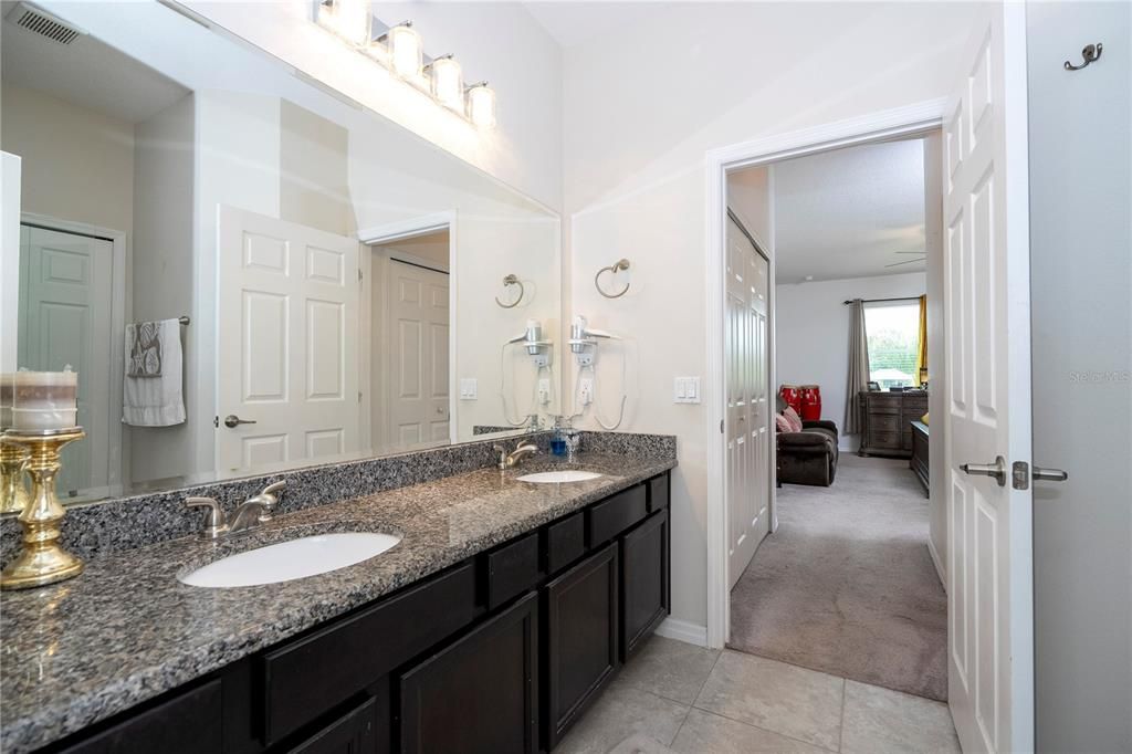 For Sale: $420,000 (4 beds, 2 baths, 2216 Square Feet)