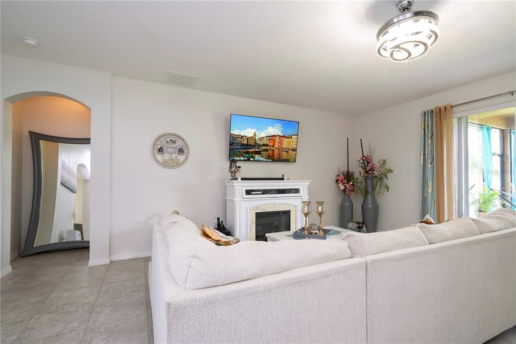 For Sale: $420,000 (4 beds, 2 baths, 2216 Square Feet)