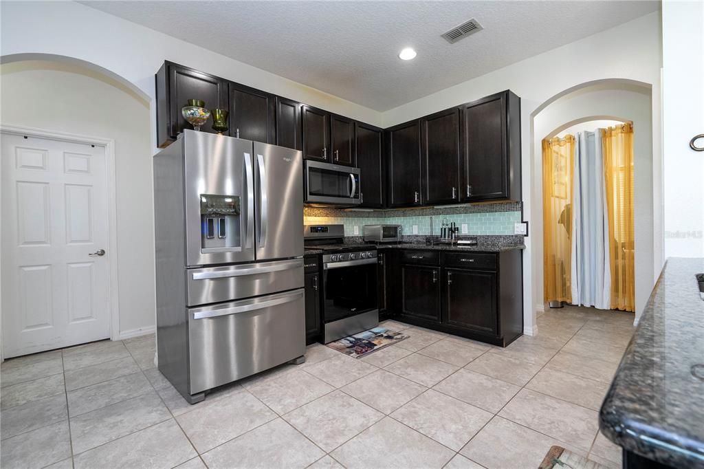 For Sale: $420,000 (4 beds, 2 baths, 2216 Square Feet)