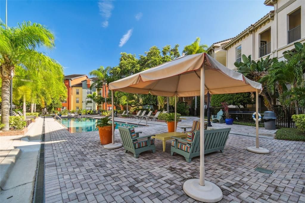 For Sale: $279,900 (1 beds, 1 baths, 789 Square Feet)
