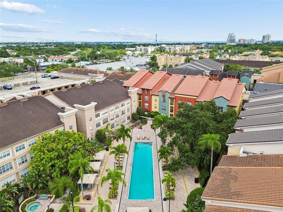For Sale: $279,900 (1 beds, 1 baths, 789 Square Feet)
