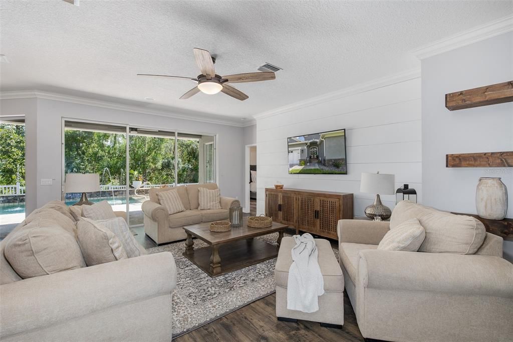 For Sale: $499,000 (4 beds, 3 baths, 2371 Square Feet)