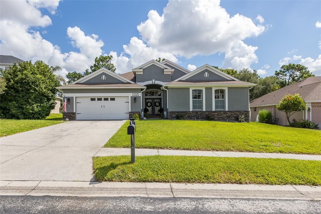 For Sale: $499,000 (4 beds, 3 baths, 2371 Square Feet)