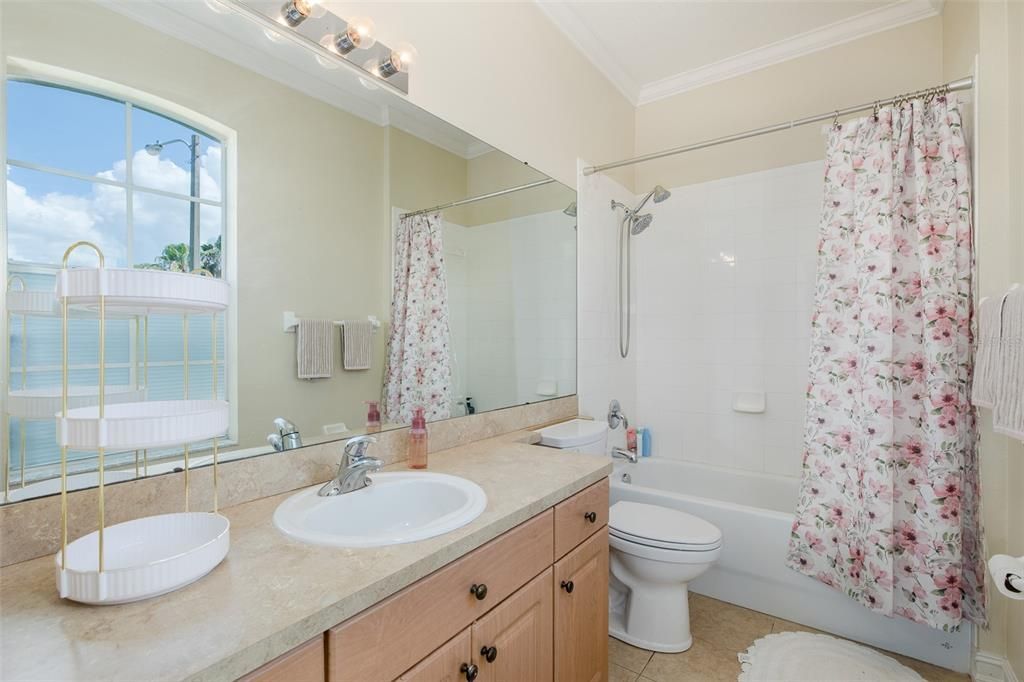 For Sale: $499,000 (4 beds, 3 baths, 2371 Square Feet)