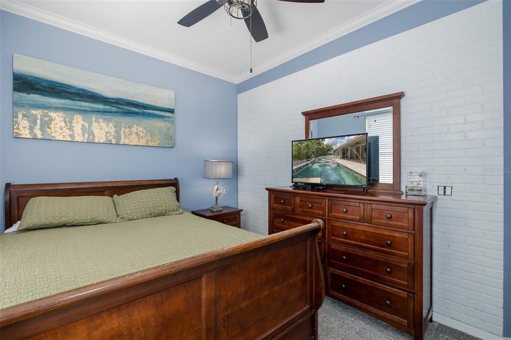 For Sale: $499,000 (4 beds, 3 baths, 2371 Square Feet)