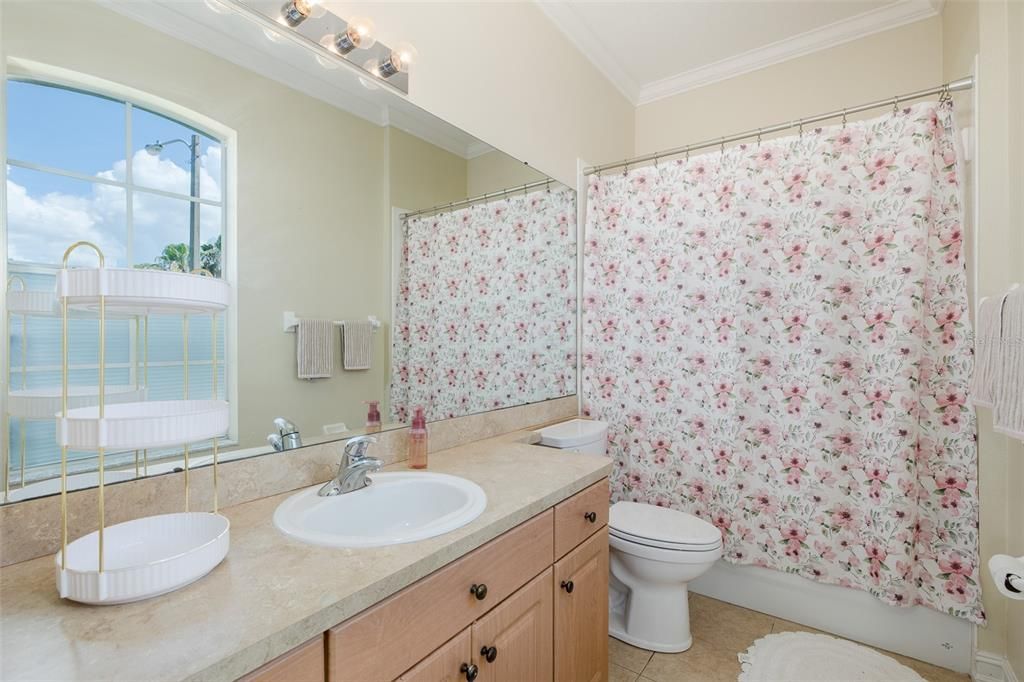 For Sale: $499,000 (4 beds, 3 baths, 2371 Square Feet)