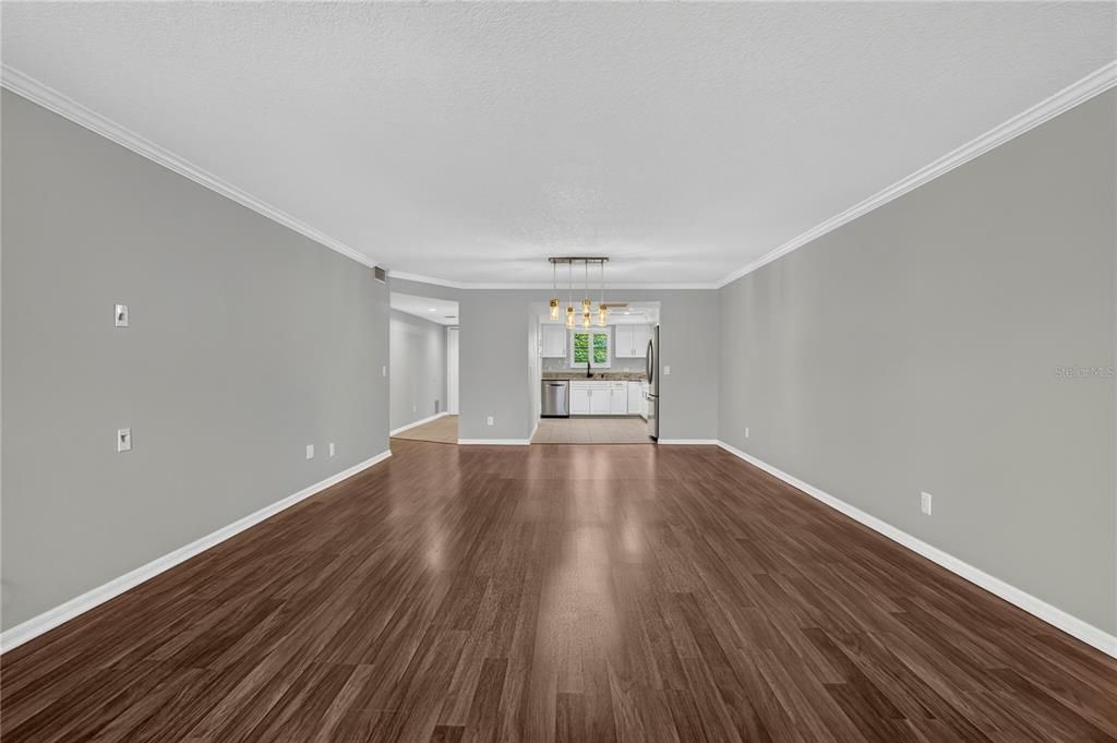 For Sale: $425,000 (2 beds, 2 baths, 1490 Square Feet)