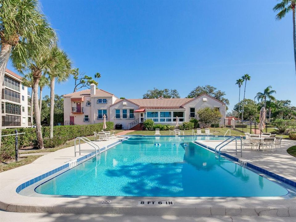 For Sale: $425,000 (2 beds, 2 baths, 1490 Square Feet)